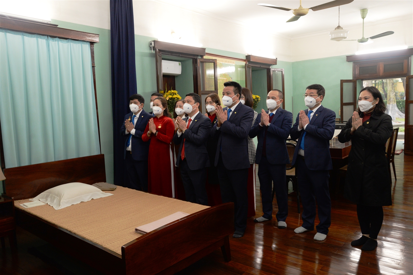 Tổng Công ty May 10 thăm, dâng hương tưởng niệm Chủ tịch Hồ Chí Minh và chúc Tết cán bộ, viên chức, người lao động Khu Di tích Phủ Chủ tịch (ngày 20/01/2022)