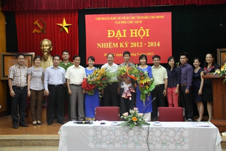 BCH Chi đoàn Khu Di tích nhiệm kỳ 2012-2014 ra mắt Đại hội.