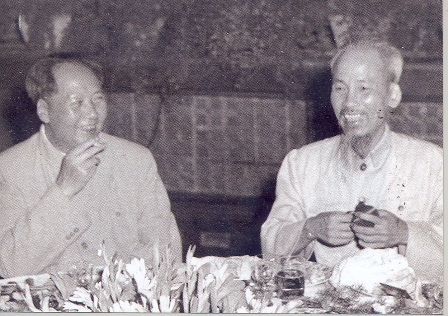 Chủ tịch Hồ Chí Minh với Mao Trạch Đông, Lưu Thiếu Kỳ, Chu Đức (10/1959).